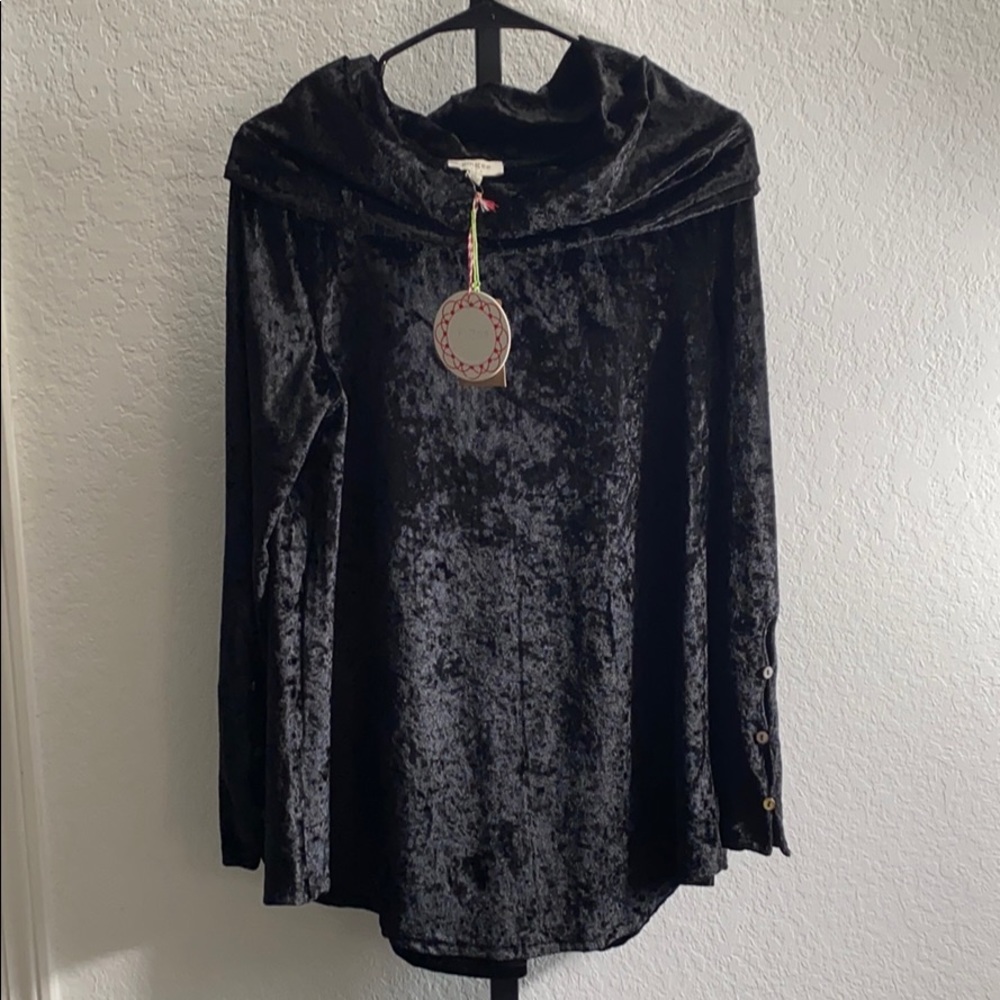 Umgee black crushed velvet sweater